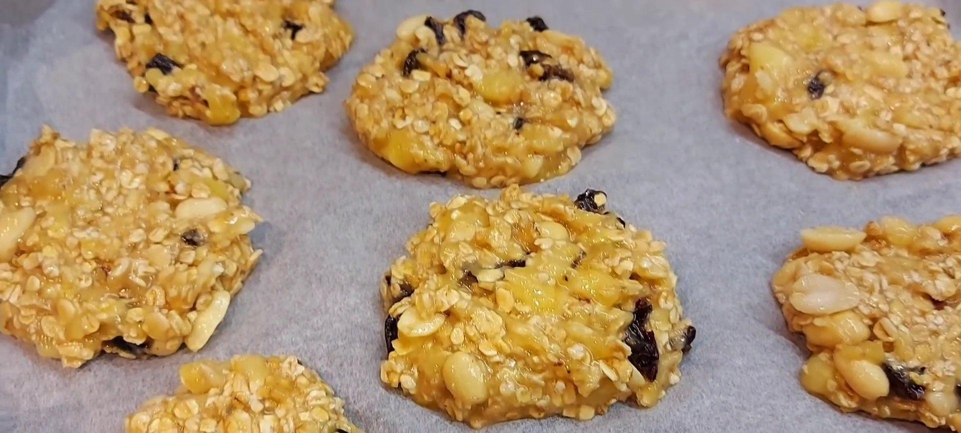 Haferkekse mit Banane ohne Mehl und Öl: ideal für jede Tageszeit