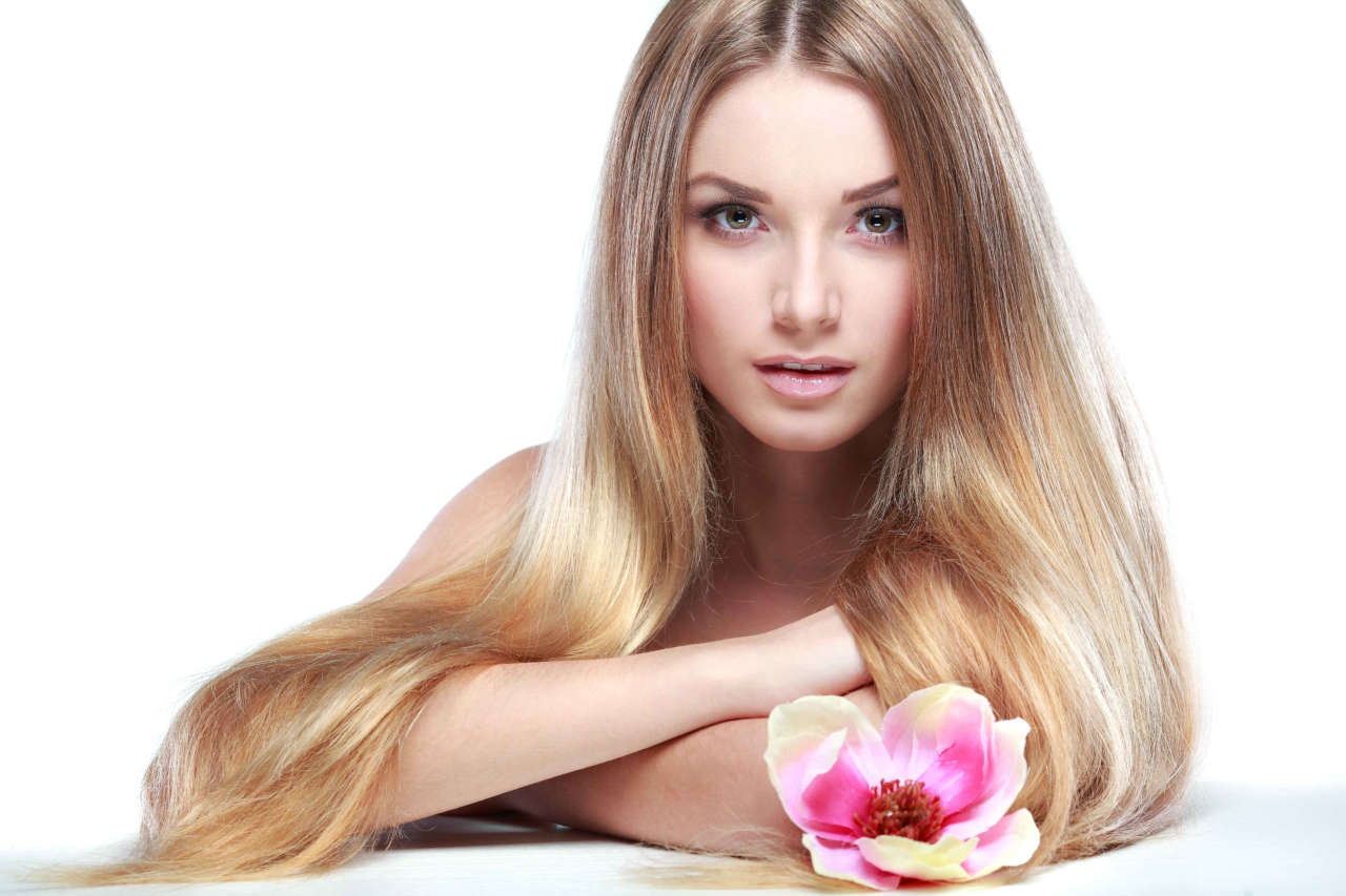 Fermentiertes Reiswasser – das Geheimnis schöner, glänzender Haare asiatischer Frauen. Dieses Shampoo enthält es in seiner Zusammensetzung