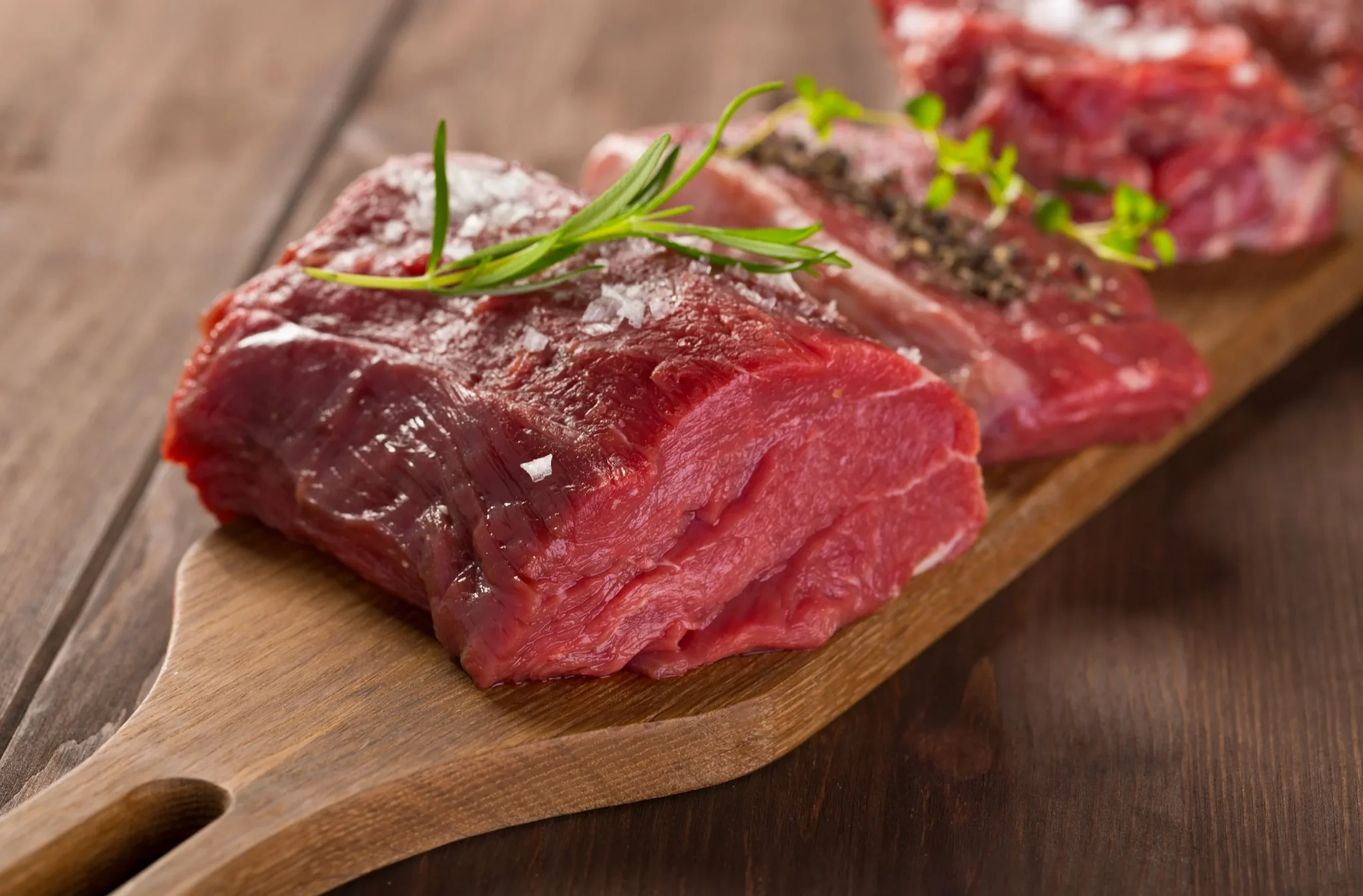 Dieses Fleisch ist gesünder und schmackhafter als Putenfleisch, aber wir kaufen es selten. Die daraus hergestellten Frikadellen sind sehr lecker.