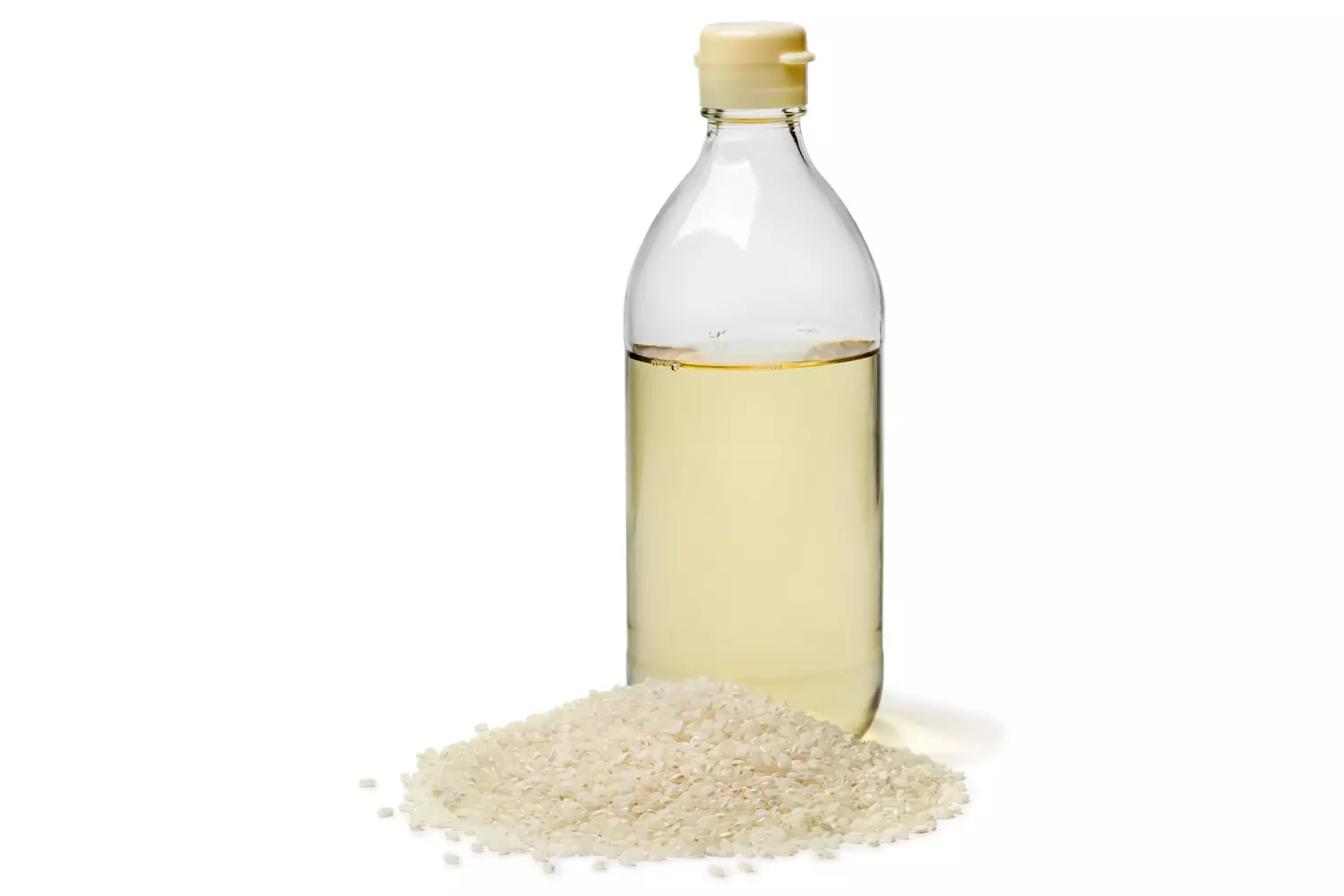 Fermentiertes Reiswasser – das Geheimnis schöner, glänzender Haare asiatischer Frauen. Dieses Shampoo enthält es in seiner Zusammensetzung