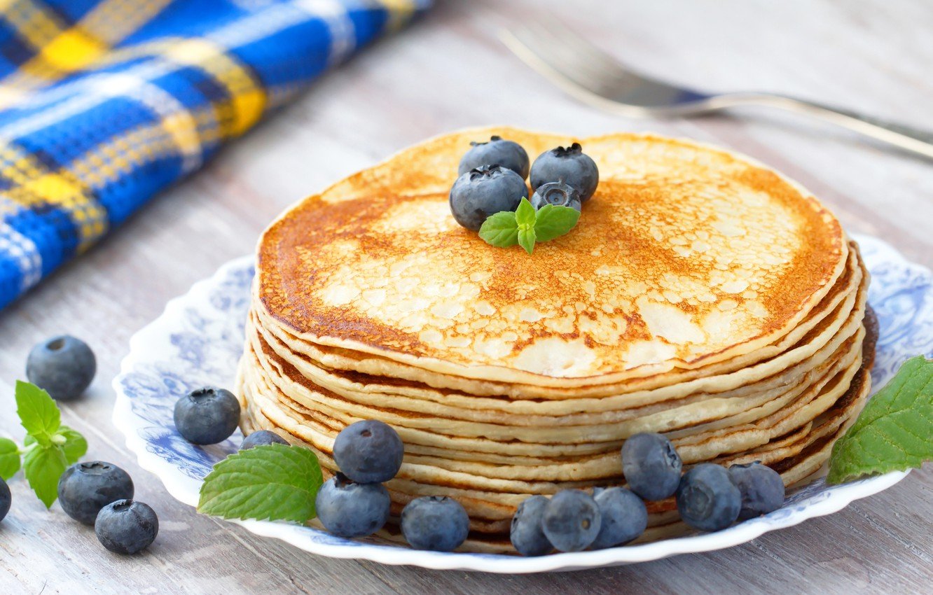 Weiche und elastische Pfannkuchen ohne ein Gramm Mehl. Der Schlüssel zum Erfolg ist eine andere Zutat