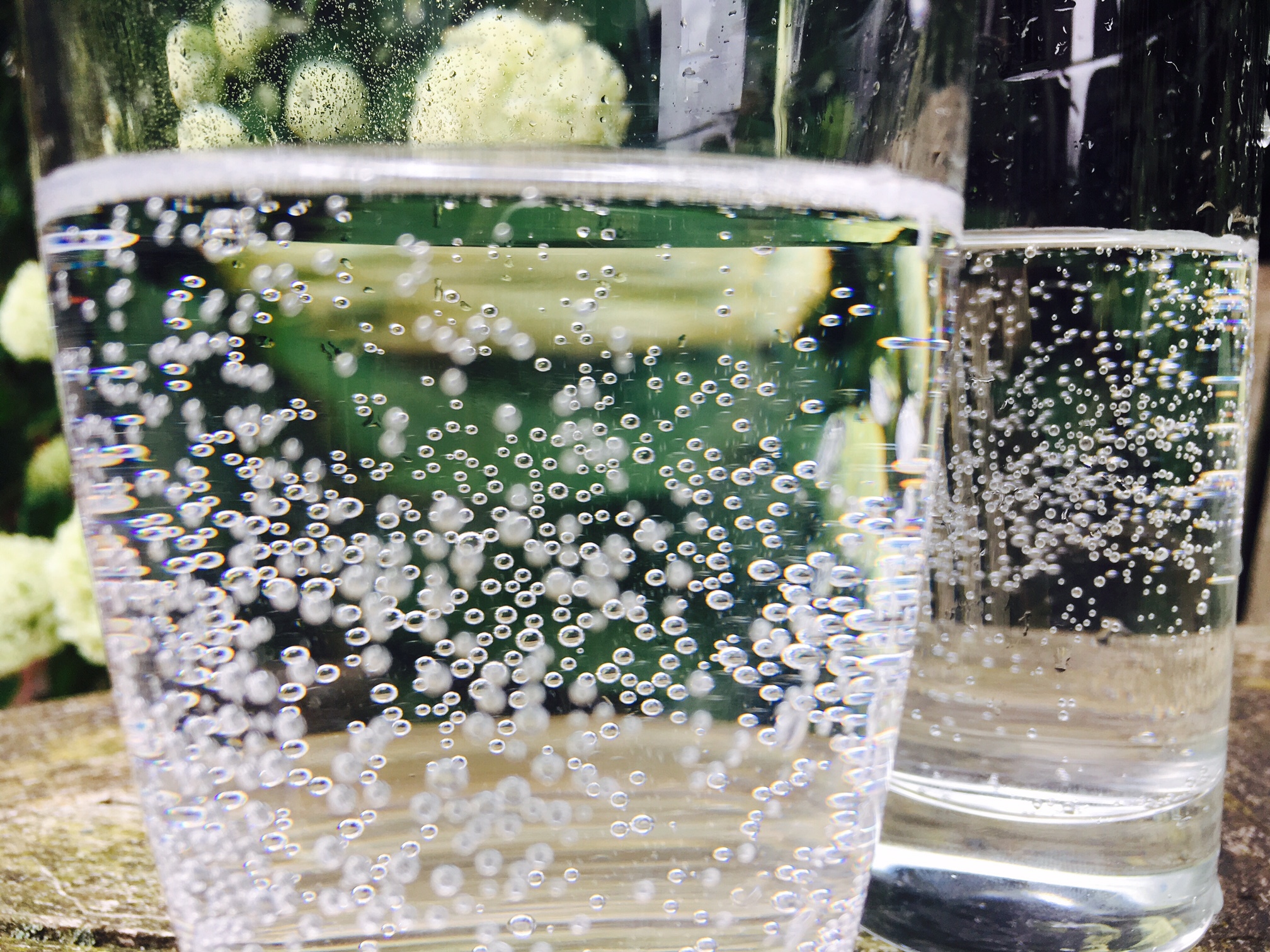 Ist kohlensäurehaltiges Wasser gesund? Was passiert im Körper nach dem Konsum von kohlensäurehaltigem Wasser?