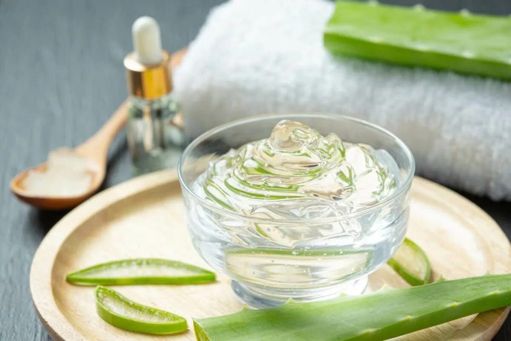 Wie man eine Gesichtscreme mit Aloe Vera für die Kollagenproduktion und Hautpflege herstellt