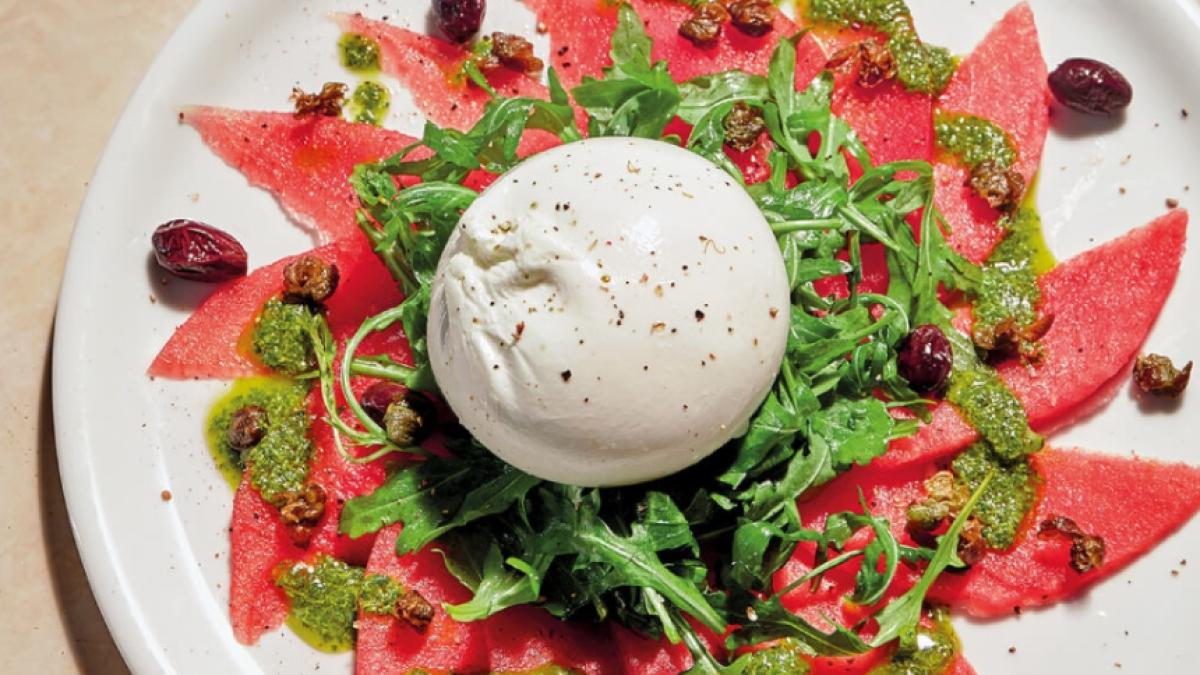 8 einfache, gesunde und super erfrischende Sommersalate