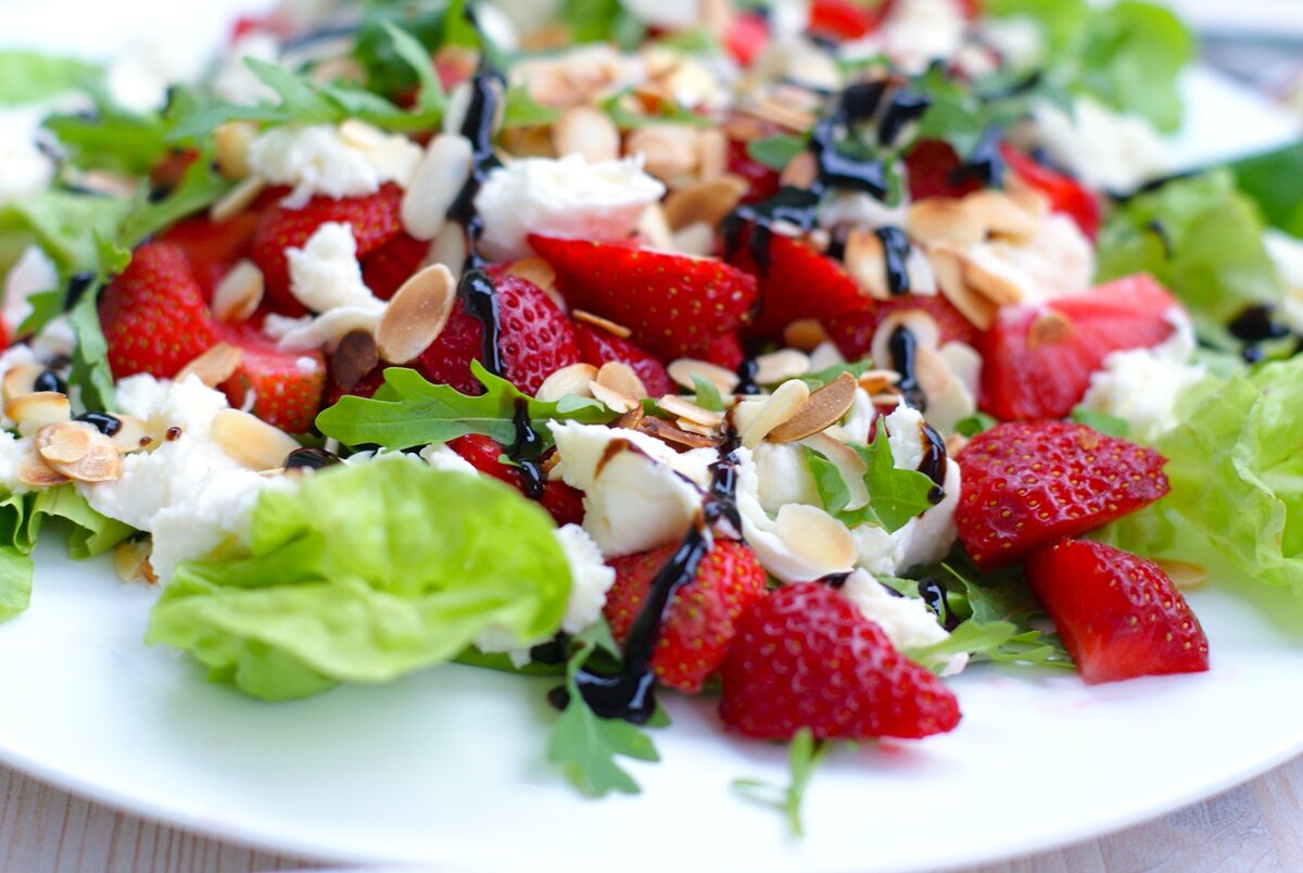 8 einfache, gesunde und super erfrischende Sommersalate